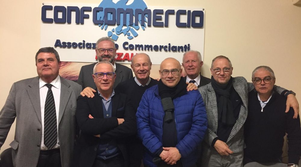 I dirigenti Confcommercio con Ammatuna e Assenza