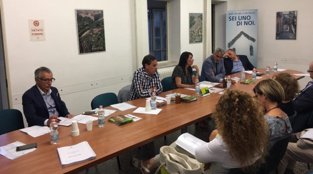 L'incontro con i candidati sindaco all'Ascom